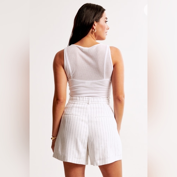 NWT Curve Love A&F Sloane Tailored Linen-Blend Short Size 32 Abercrombie & Fitch - Picture 3 of 9